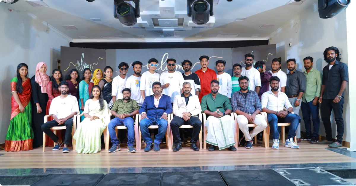 e-KHOOL Team e-KHOOL's Workforce