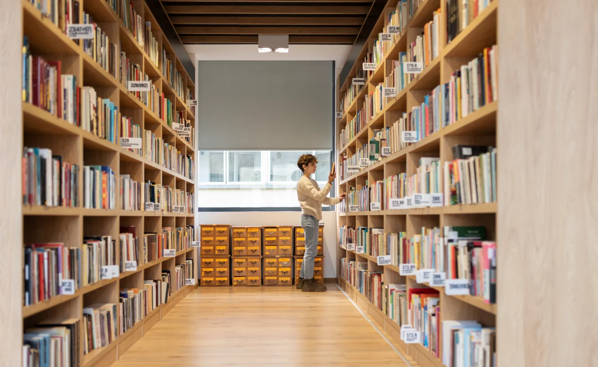 Manage extensive book collections with better organization